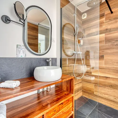 Domaine De Bellevue - Restaurant & Hotel Neufmoutiers-en-Brie