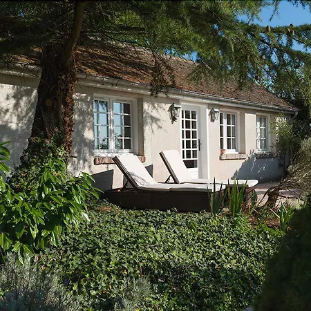 Domaine De Bellevue, The Originals Relais Hotel Neufmoutiers-en-Brie
